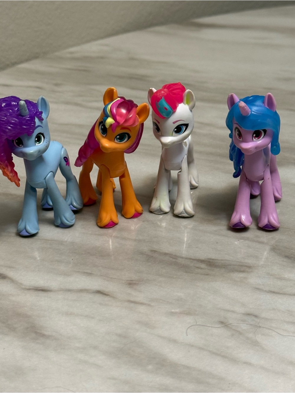My little pony 4 figurines all plastic